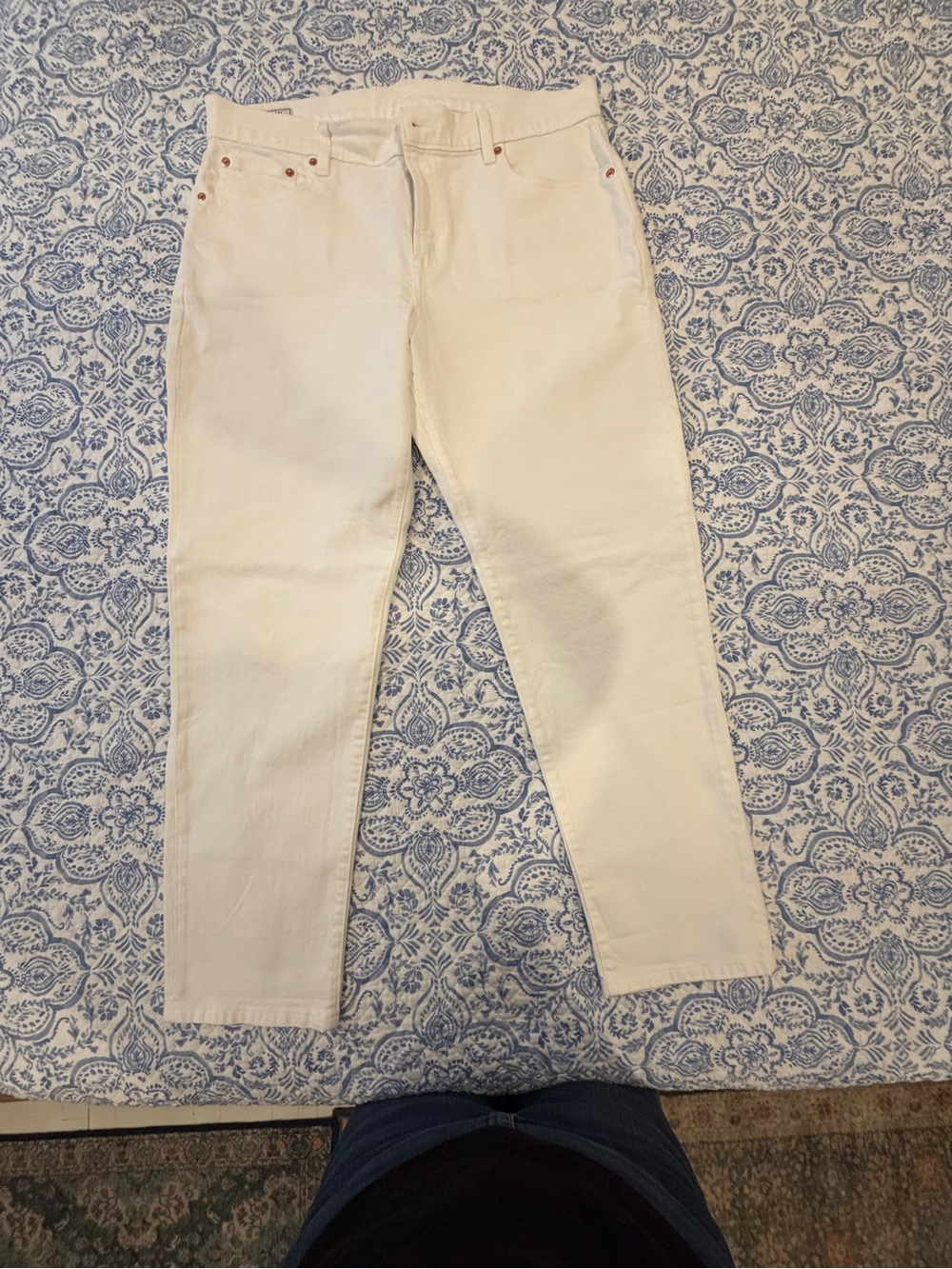 GAP Winter White Girlfriend Mid-Rise Jean